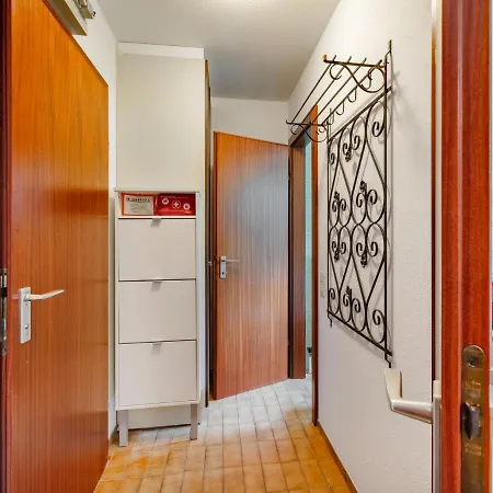 Ulli By Interhome Апартаменты Grunholzer