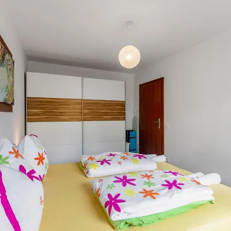 Apartment Apartment Sonnenhang By Interhome